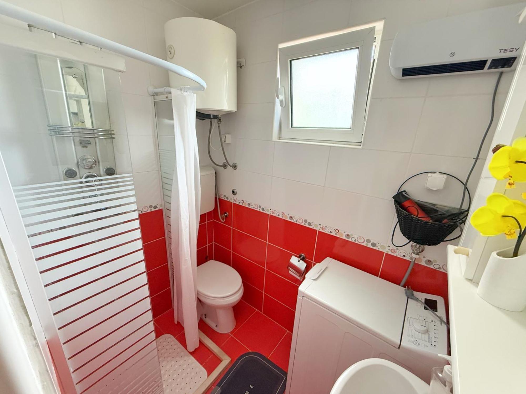 Apartmani Avanti Becici Екстериор снимка